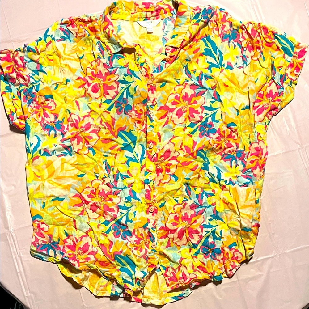 Time and Tru Colorful Floral Button-Up Shirt